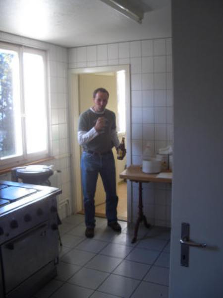 CIMG0878.JPG - ...lue do, isch eine go stibize ir Chuchi...