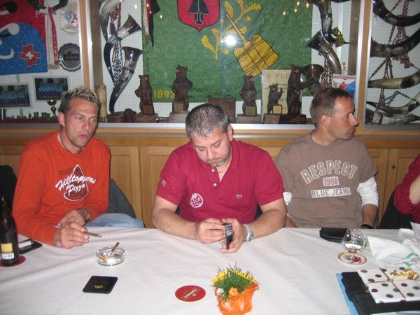 picture-0008.jpg - hei Fritz, wotsch scho zahle ?