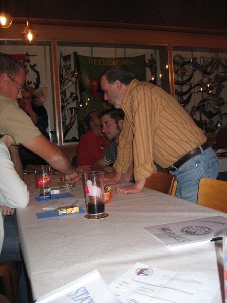 picture-0012.jpg - ...aha, do wird jo scho für üses Jubiläums-Fescht planet, wie wild...