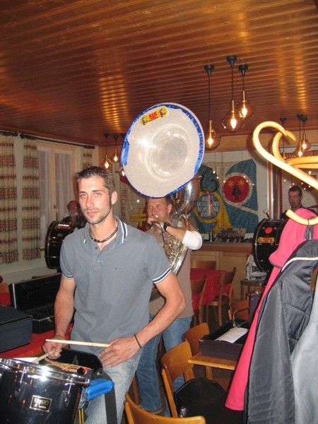 picture-0015.jpg - ...lueg do, dr Züsu gseht wider zum Gsicht us...