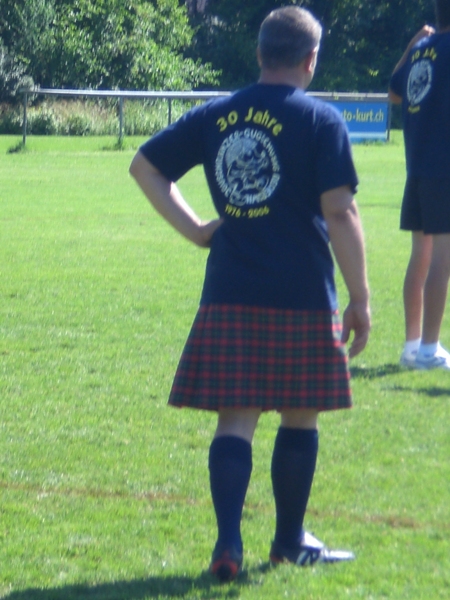 CIMG0087.JPG - ...das hei d'Gägner vüu müesse läse uf üsne Rügge - wenn si üs nid hei noche möge...