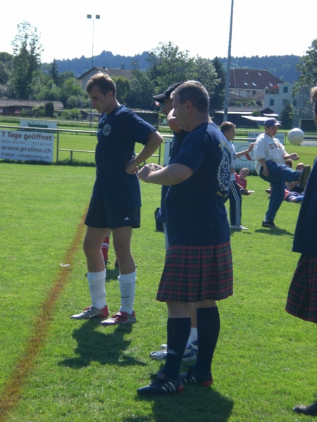 CIMG0095.JPG - ...so, chömet e chli meh Isatz...