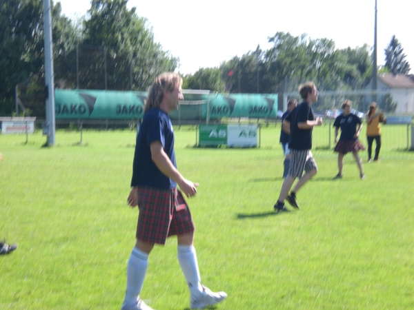 CIMG0098.JPG - ...so, chunt dä Pass de öppe ?...