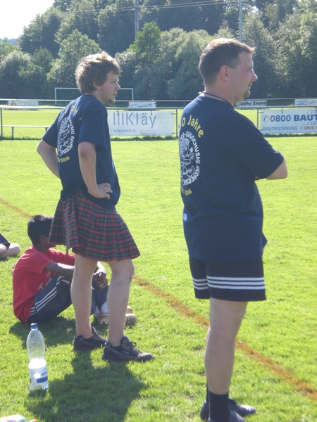 CIMG0110.JPG - ...uiuiui...dr Semmel gseht nid z'fride us...