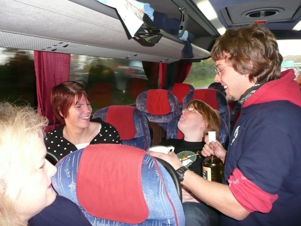 jgureise07 007.jpg - ...hei, jetz isch klar wohär die glänzige Öigli chöme...