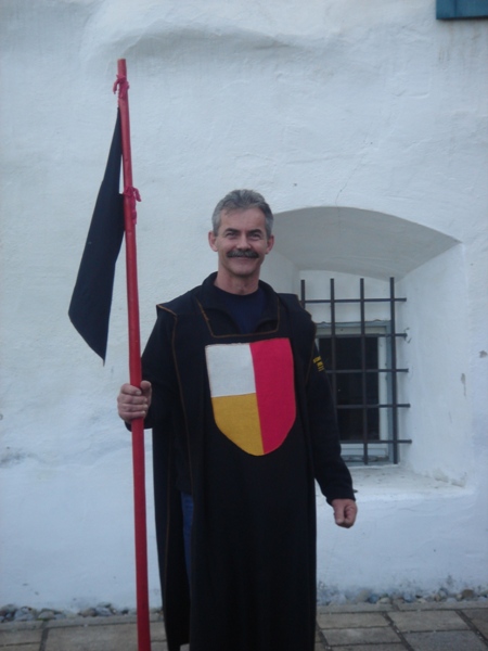 DSC00627.JPG - ...e richtig adelige Gsell - der "Herzog Budi der XIV. vo Lueg und Sto zum Inejoh" ...