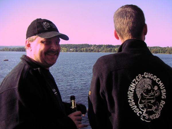 PICT2046.JPG - ...wär het jetz mir scho wider es Bierli brocht?...