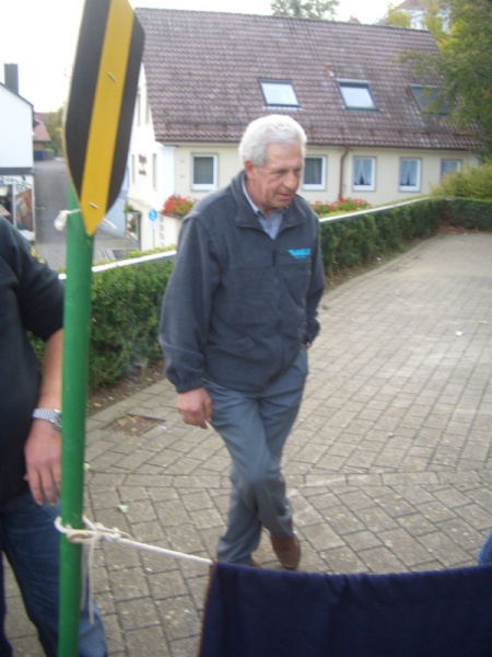 CIMG1231.JPG - ...lue, dr Chauffeuer wot sech dervo schliche...