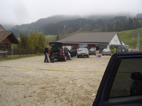 CIMG1378.JPG - ...und scho si mer z'Marbach vor der Gondelibahn...