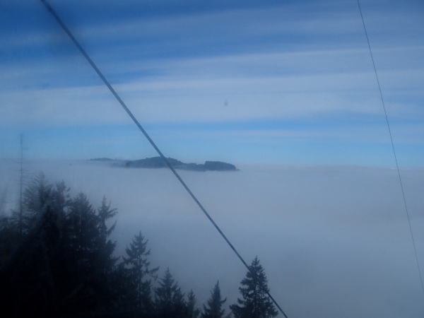 CIMG1387.JPG - ...das me glo scho überem Näbu isch und...