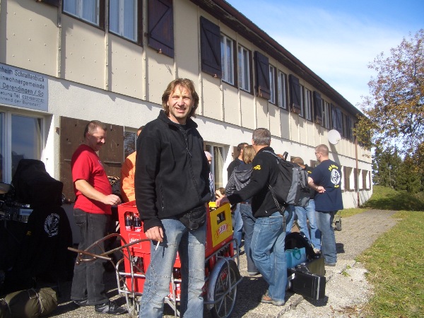 CIMG1389.JPG - ...und wenns scho so heiss isch, de mues me natürli öppis z'Trinke ha...