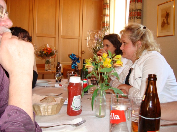 DSC00057.JPG - ...auso die Cordon-Bleu si megafein gsi, nid so gross wie igs mir gwöhnt bi...aber genauso fein...gäu Rinu...