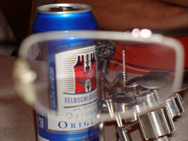 DSC00085.JPG - ...obe rächts vor Brüue hets e Fingerabdruck - Semmel...