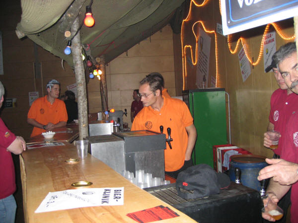 IMG_0009.JPG - ...letschte Bier-Check...