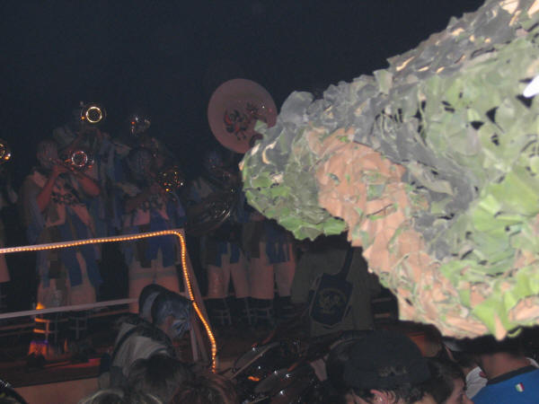 IMG_0042.JPG - ...das isch kei Huet, das isch's Dach vor Bar...