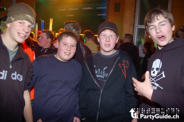 00071188_00001200.jpg - ...es Partyguide Foto halt...